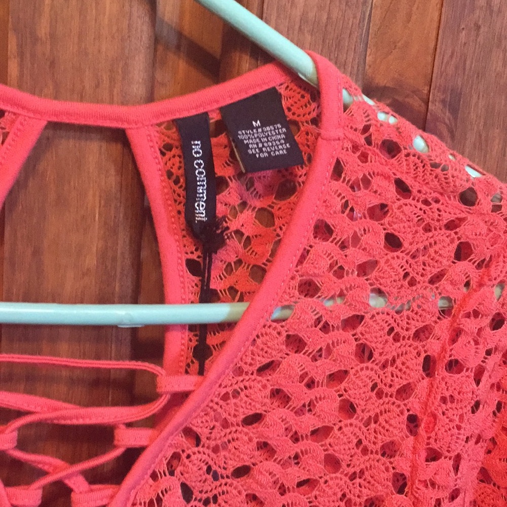 NWT Macy’s No Comment Crocheted Bell Slv Top - Picture 12 of 13